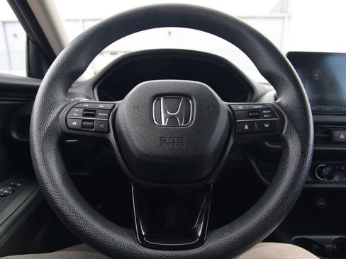 Used 2023 Honda HR-V LX image 18