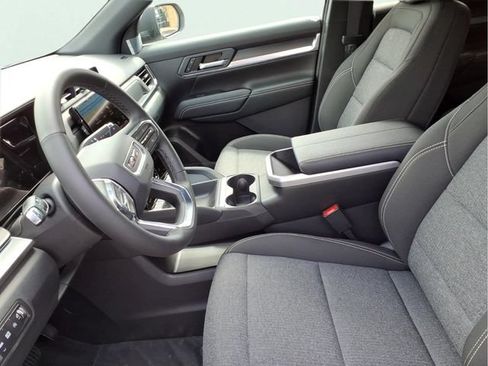 New 2026 GMC Terrain Elevation AWD/4WD image 5