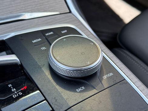 Used 2025 BMW 330i xDrive Sedan AWD/4WD image 35