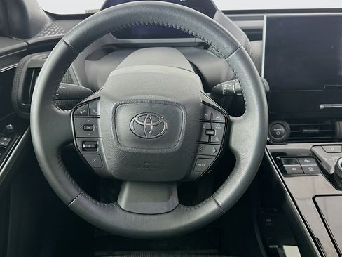 Used 2024 Toyota bZ4X FWD image 18