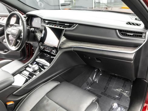 Used 2021 Jeep Grand Cherokee L Overland w/ Luxury Tech Group IV image 38