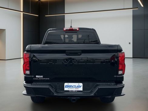 Used 2024 Chevrolet Colorado Z71 w/ Z71 Convenience Package 2 AWD/4WD image 5