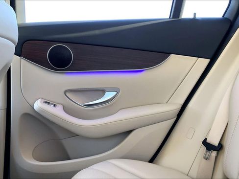 Certified 2022 Mercedes-Benz GLC 300 4MATIC image 37