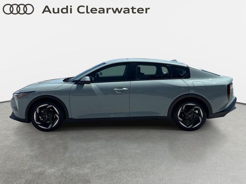 Used 2025 Kia K4 EX FWD image 2