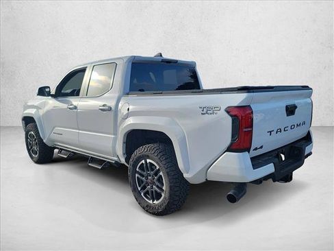 Used 2025 Toyota Tacoma TRD Sport AWD/4WD image 7