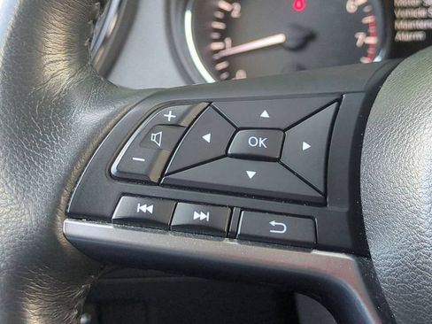 Used 2017 Nissan Rogue SL w/ SL Premium Package AWD/4WD image 15