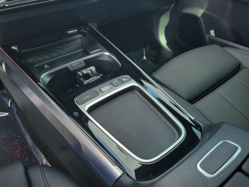 Certified 2026 Mercedes-Benz GLB 250 image 23