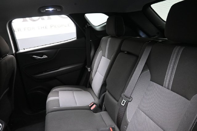 Used 2024 Chevrolet Blazer LT FWD image 21
