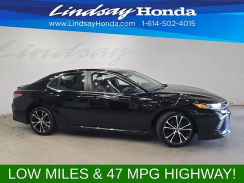 Used 2018 Toyota Camry SE FWD image 3
