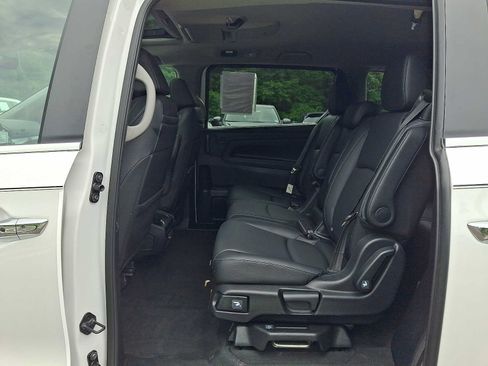 Certified 2024 Honda Odyssey Touring image 10