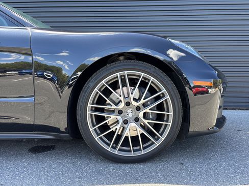 Certified 2025 Porsche Panamera image 15