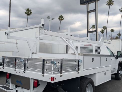 New 2026 GMC Sierra 3500 Pro w/ Convenience Package RWD image 16