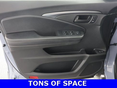 Used 2022 Honda Passport EX-L image 25