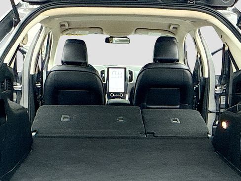 Used 2022 Ford Edge SEL image 7