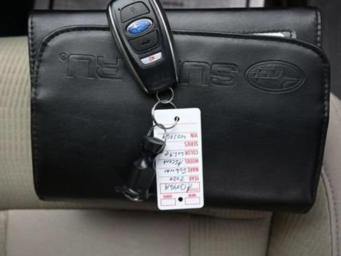 Used 2020 Subaru Ascent Premium w/ Convenience Package AWD/4WD image 10