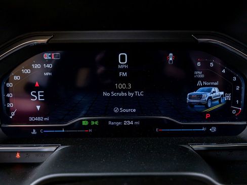 Used 2024 GMC Sierra 1500 AT4 w/ Technology Package AWD/4WD image 19