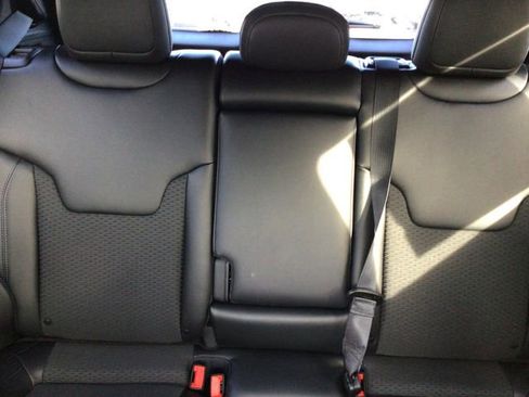 New 2026 Jeep Compass Latitude image 37