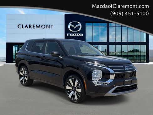 Used 2025 Mitsubishi Outlander SE FWD image 1