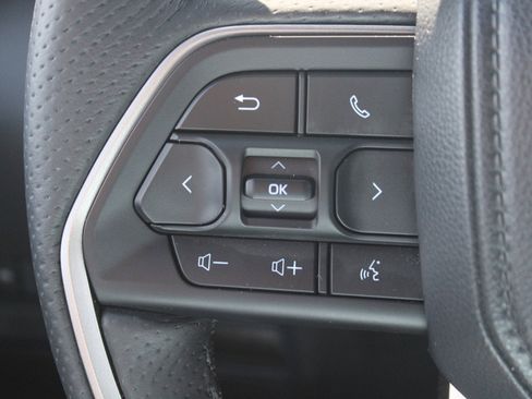 Used 2025 Toyota Sequoia SR5 w/ SR5 Premium Package image 11