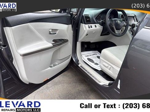 Used 2013 Toyota Venza LE w/ LE Preferred Pkg AWD/4WD image 26