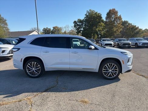 New 2026 Buick Enclave Avenir w/ Super Cruise Package image 7