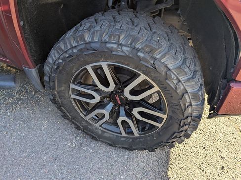 Used 2019 GMC Sierra 1500 AT4 w/ AT4 Premium Package image 5