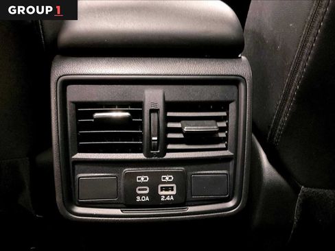 Used 2025 Subaru Forester Premium AWD/4WD image 34