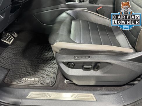 Used 2022 Volkswagen Atlas SEL Premium AWD/4WD image 18