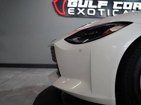 Used 2025 Nissan Z Sport w/ Floor Mat Package RWD image 26
