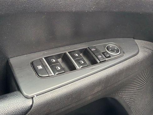 Used 2023 Kia Forte LXS FWD image 7