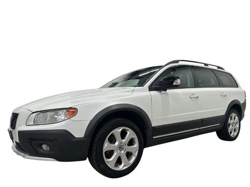 Used 2016 Volvo XC70 T5 Premier w/ Proximity Package image 7