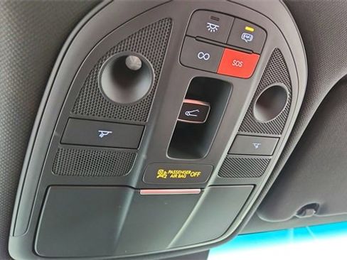 Used 2025 Genesis G70 2.5T w/ Sport Prestige Package image 54