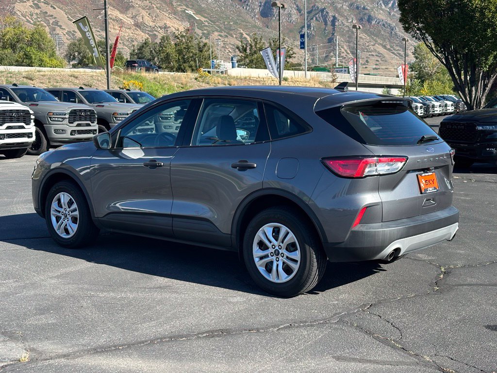 Used 2022 Ford Escape S AWD/4WD image 10