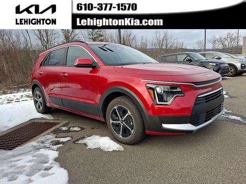 Used 2024 Kia Niro EX image 1