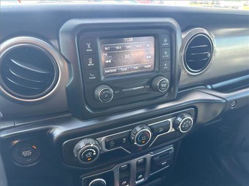 Used 2019 Jeep Wrangler Sport image 15