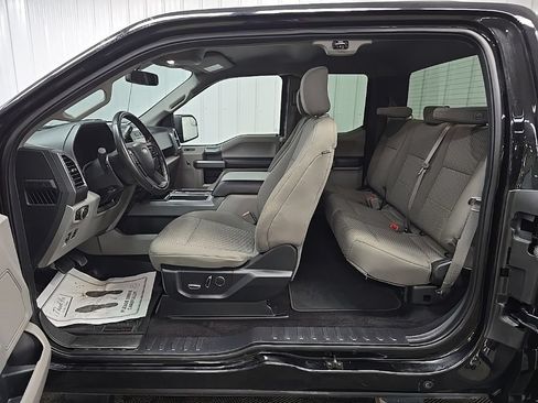 Used 2018 Ford F150 XLT w/ Equipment Group 302A Luxury AWD/4WD image 31