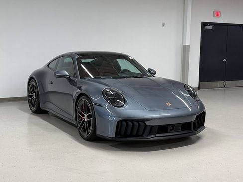 Certified 2025 Porsche 911 Carrera GTS RWD image 6