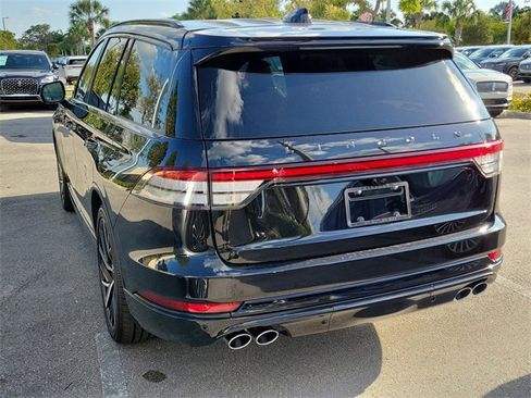 Certified 2025 Lincoln Aviator Black Label w/ Jet Appearance Package image 4