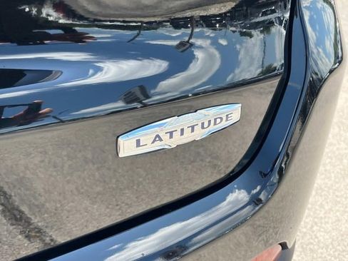 Certified 2022 Jeep Compass Latitude AWD/4WD image 37