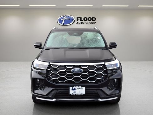 Used 2026 Ford Explorer Platinum w/ LUX Leather Package AWD/4WD image 2