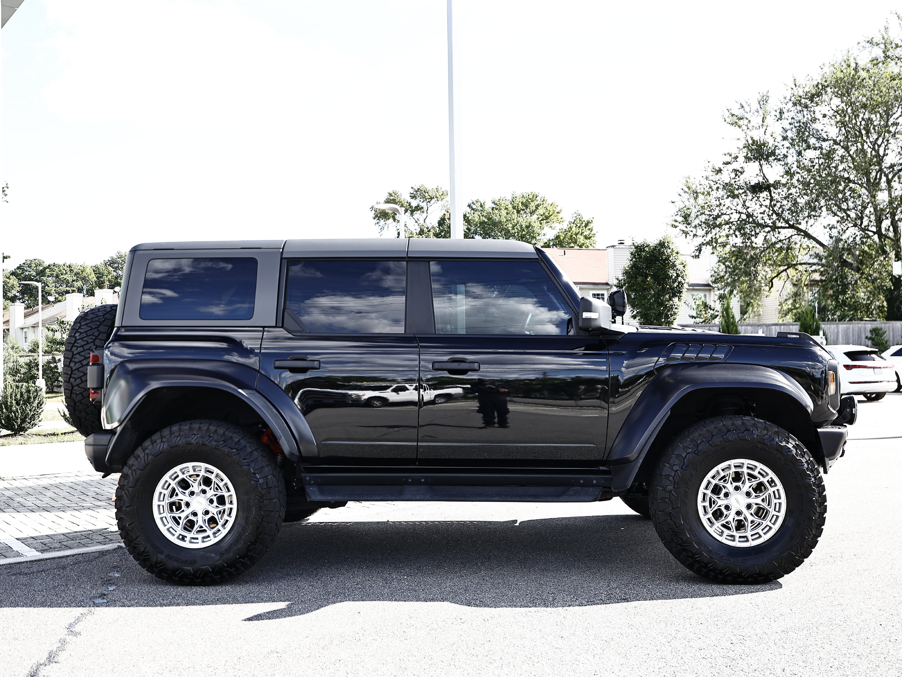 Used 2023 Ford Bronco Raptor AWD/4WD image 5