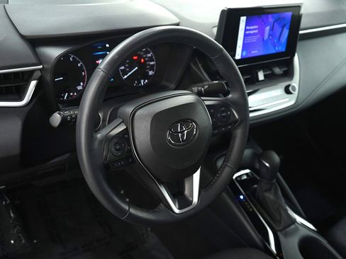 Used 2023 Toyota Corolla SE image 19