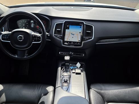 Used 2020 Volvo XC90 T6 Momentum AWD/4WD image 33