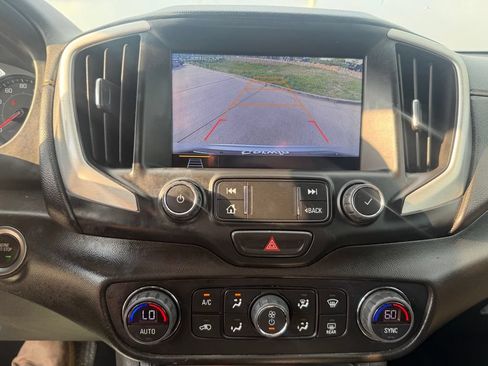 Used 2019 GMC Terrain SLT AWD/4WD image 16