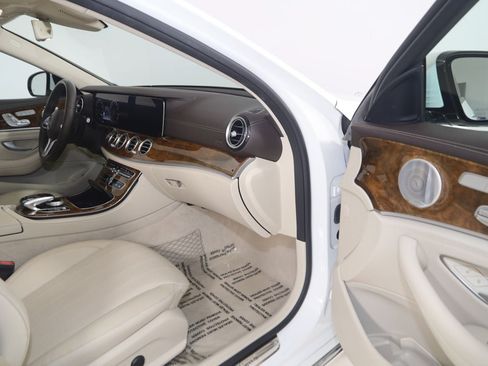 Used 2020 Mercedes-Benz E 450 4MATIC Wagon w/ Premium Package image 49