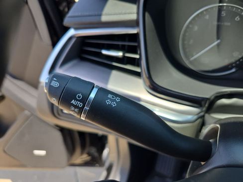 Used 2024 Cadillac XT5 Luxury FWD image 24