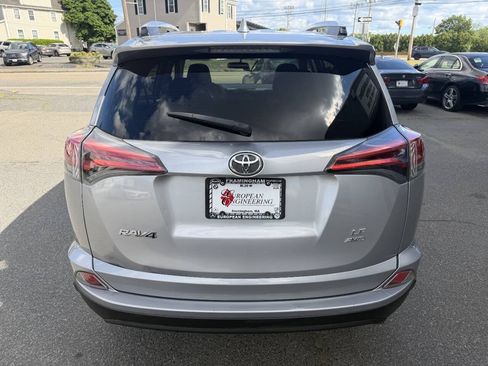 Used 2016 Toyota RAV4 LE AWD/4WD image 6
