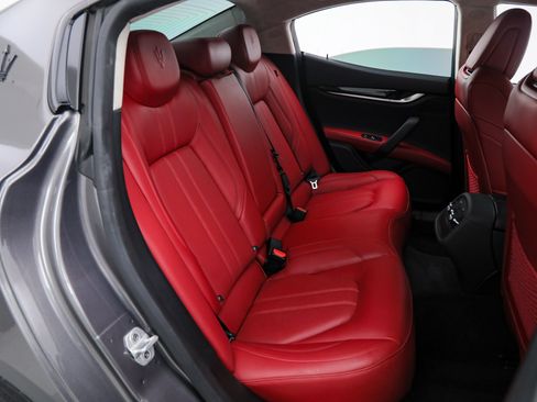Certified 2023 Maserati Ghibli Modena RWD image 14