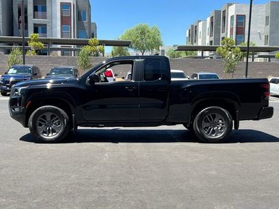 New 2025 Nissan Frontier SV w/ SV Convenience Package