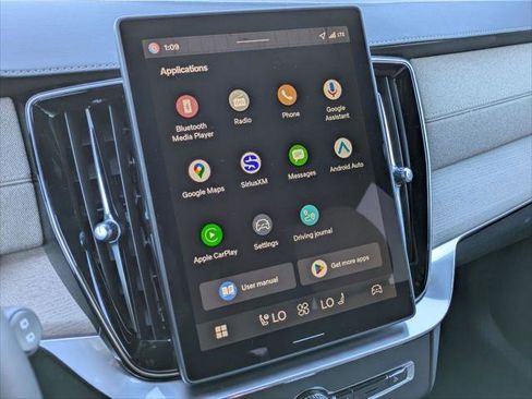 New 2026 Volvo XC90 B6 Plus w/ Protection Package Premier image 9